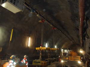 The EMZ 60 during loading in the tunnel